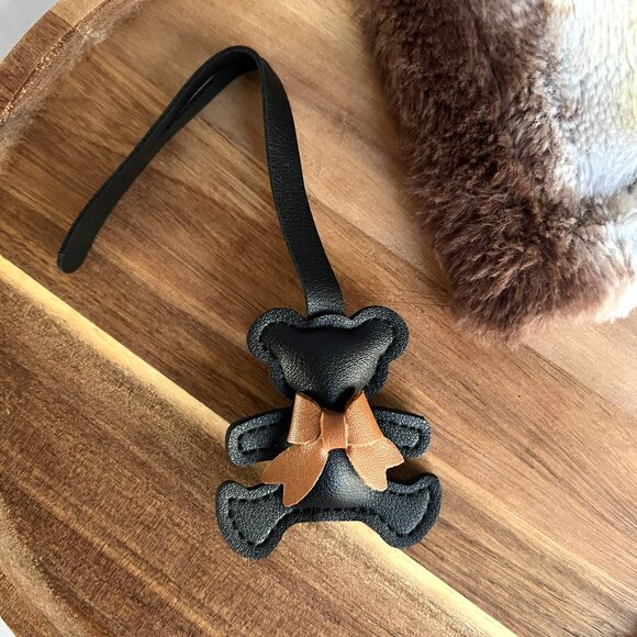 NWOT! Teddy Bear with Bow Vegan Leather Bag Purse Charm or Key Chain - Picture 1 of 2